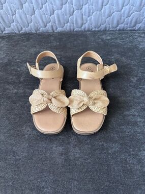 Art Class girls' beige sandals